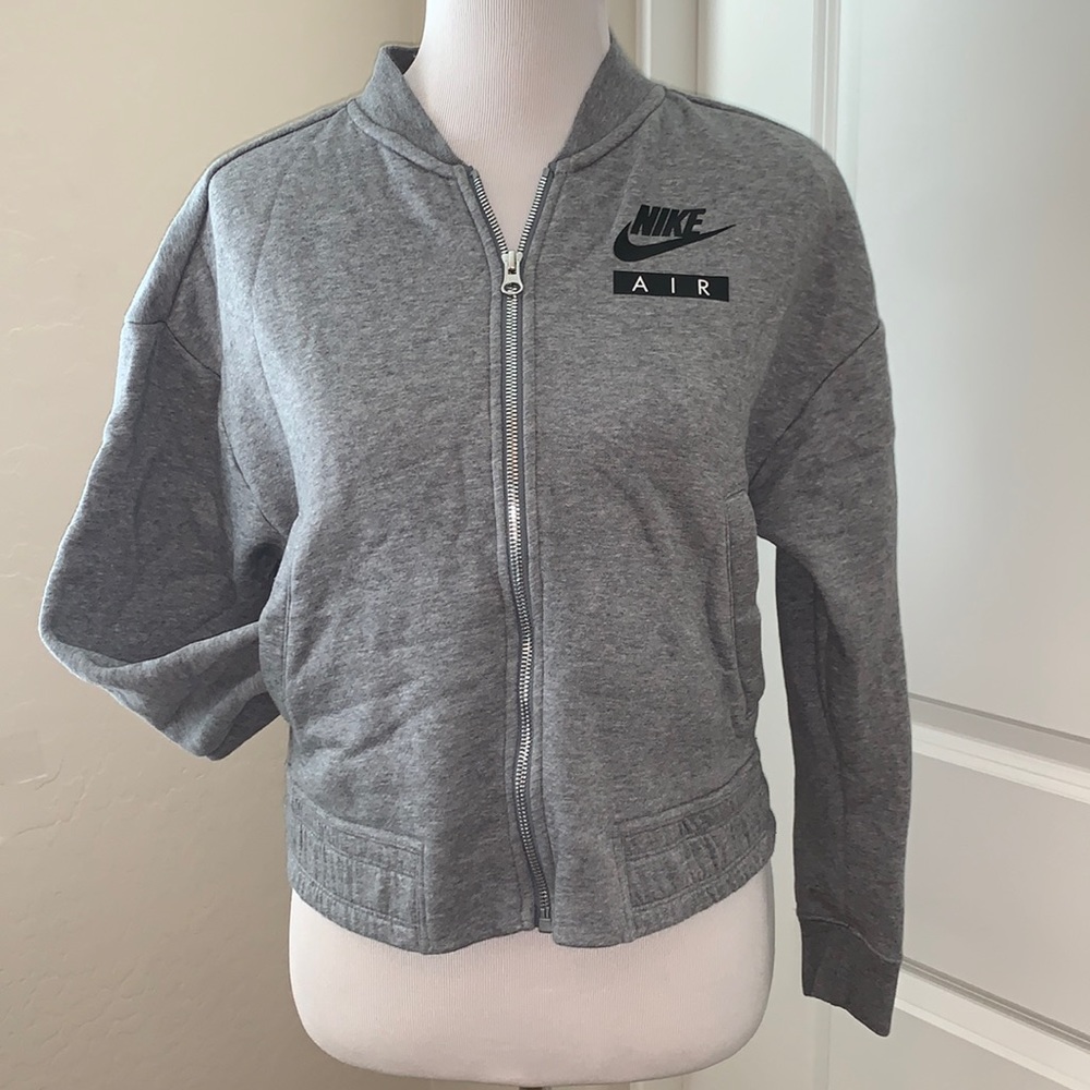 NIKE BRAND NEW SIZE XS AIR RALLY VARSITY JACKET